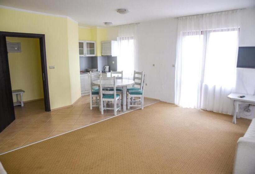 侧面带海景及2个卧室的公寓, Primea Beach Residence