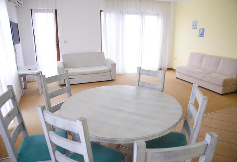 侧面带海景及2个卧室的公寓, Primea Beach Residence