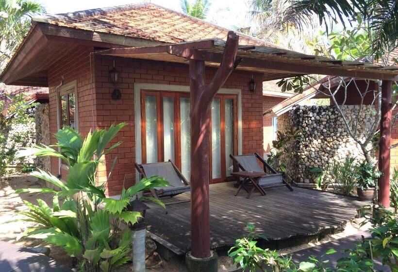 Apartamento 1 Dormitório Vista Piscina, Rachavadee Bankrut Resort