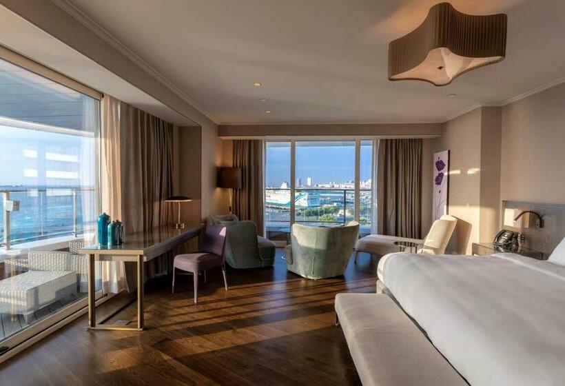 Suite Sea View, Radisson Blu Hotel Istanbul Ottomare
