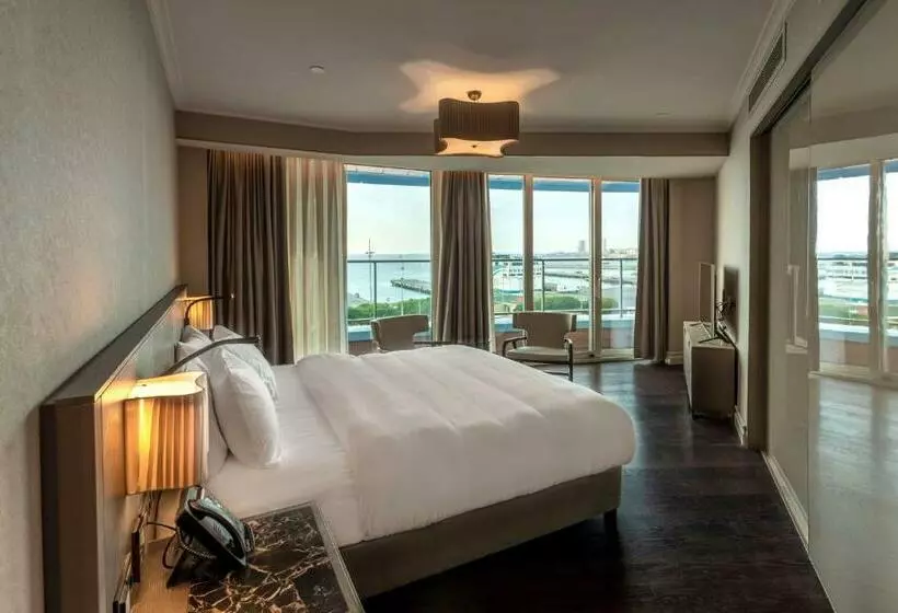Suite Sea View, Radisson Blu Hotel Istanbul Ottomare