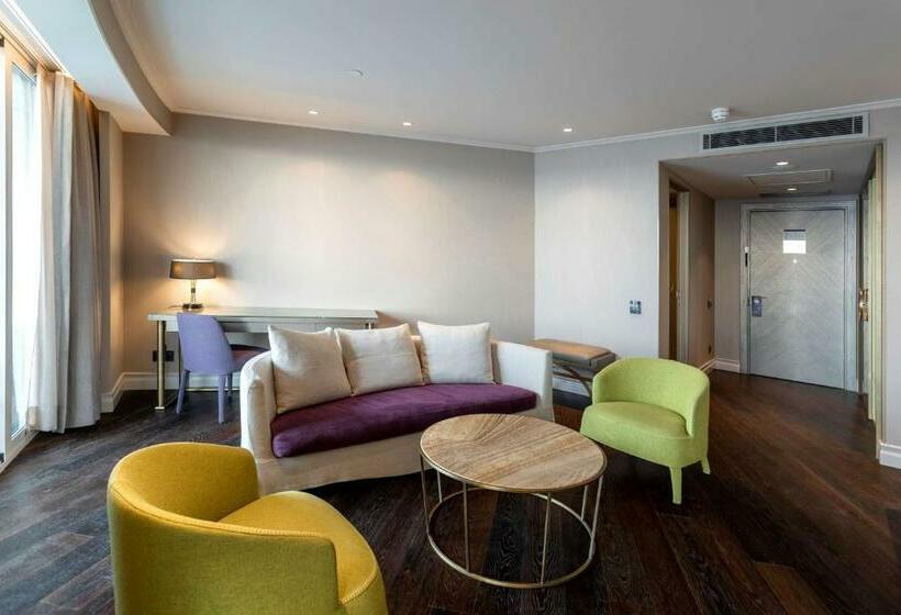 Suite Sea View, Radisson Blu Hotel Istanbul Ottomare
