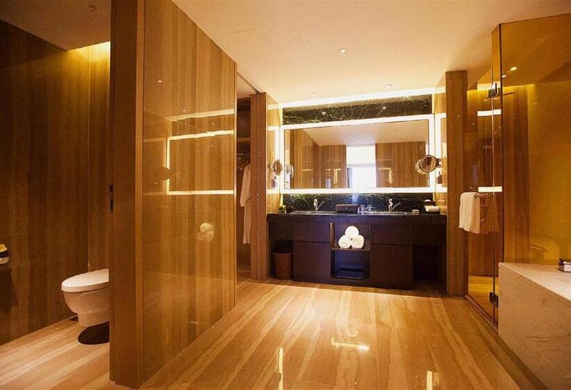 Executive Süit, Radisson Blu Shanghai Pudong Jinqiao