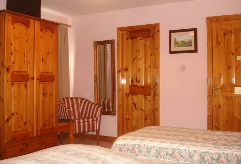 Standard Kolmen Hengen Huone, Rosmo House B&b