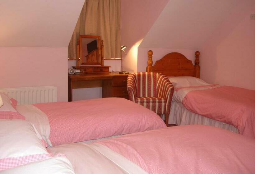 חדר משפחתי, Rosmo House B&b