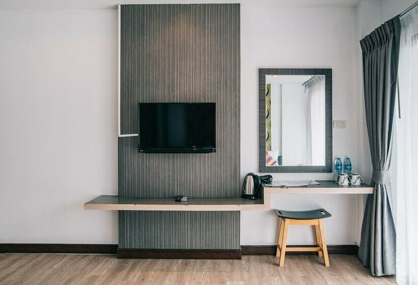 Quarto Superior, Icheck Inn Chill Patong