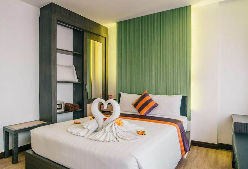 Quarto Superior, Icheck Inn Chill Patong