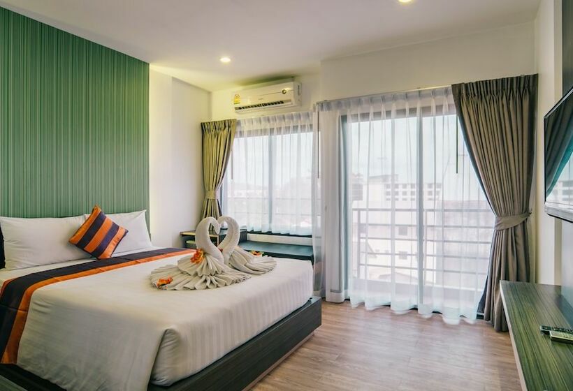 Quarto Superior, Icheck Inn Chill Patong