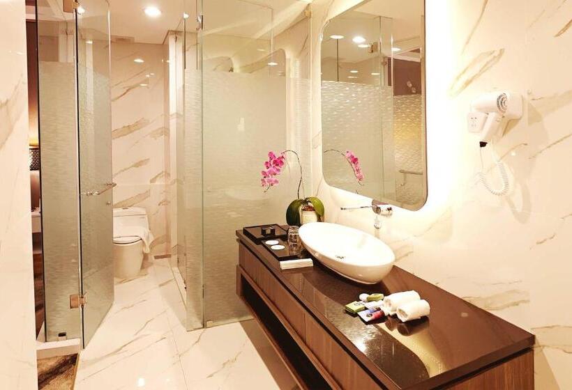스위트, Vasaka Hotel Jakarta Managed By Dafam