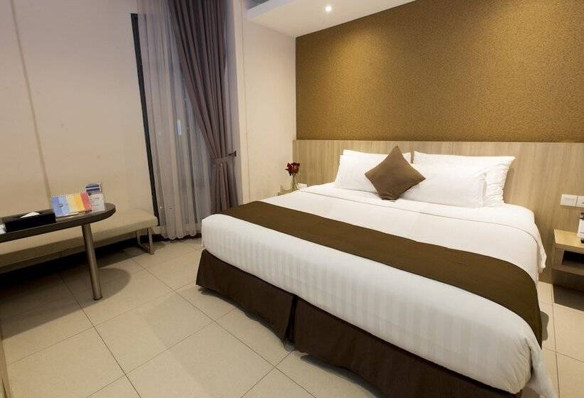 Номер Deluxe, Vasaka Hotel Jakarta Managed By Dafam