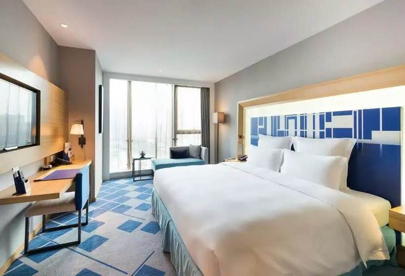 キングサイズベッドのスーペリアルーム, Novotel Ningbo East