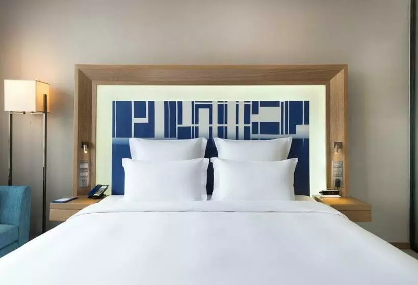 キングサイズベッドのスーペリアルーム, Novotel Ningbo East