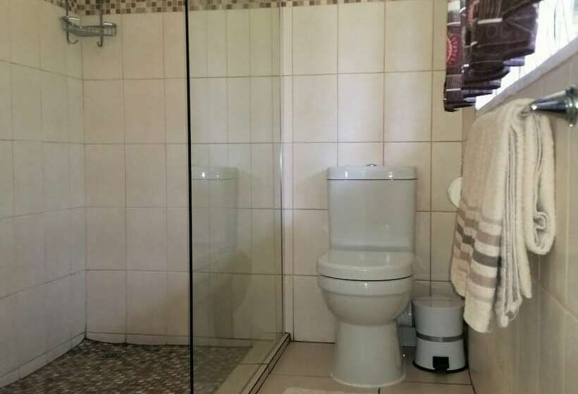 １ベッドルームハウス, Pine Tree Lodge