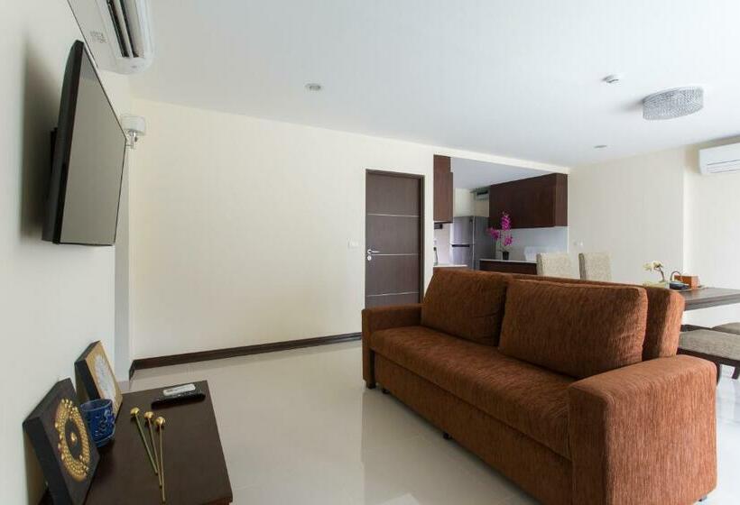 شقة غرفتين, The Lai Thai Luxury Condominiums