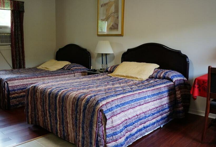 חדר דלוקס, Moira Lake Motel