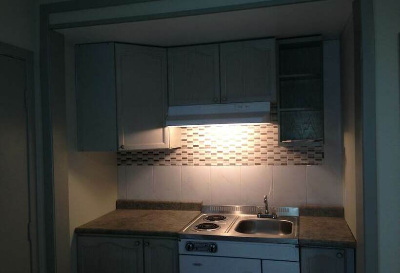 חדר דלוקס, Moira Lake Motel