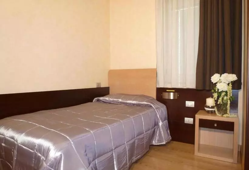 スタンダードシングルルーム, Eh Suites Rome Airport Euro House Hotels