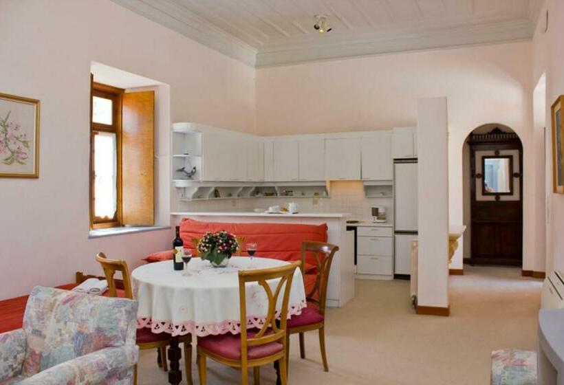 침실 1개 아파트, Achilleas Pension