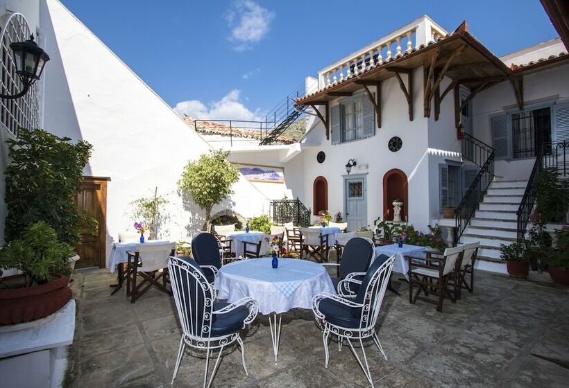 스탠다드 트리플 룸, Achilleas Pension