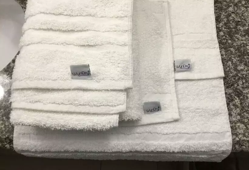 デラックスルーム, Days Inn & Suites By Wyndham Katy