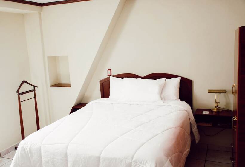 Люкс, Gardenia Inn