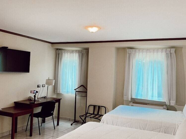 סוויטה, Gardenia Inn