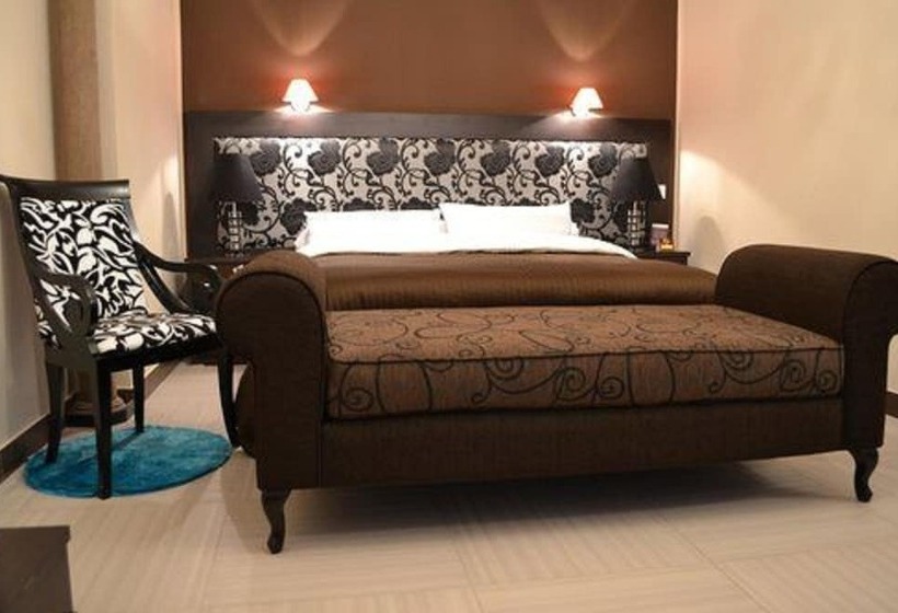 سوییت جونیور, Jardy Hôtel & Suites