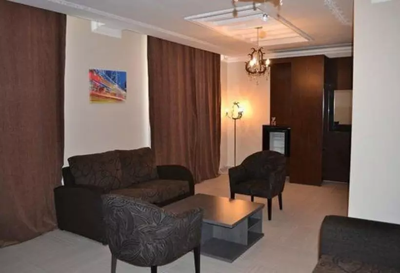 سوییت اجرایی, Jardy Hôtel & Suites