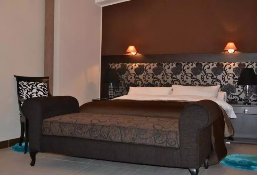 سوییت اجرایی, Jardy Hôtel & Suites