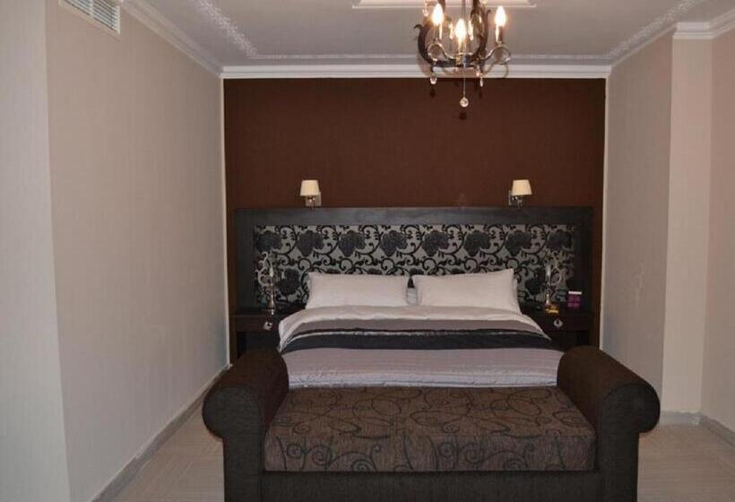 سوییت جونیور, Jardy Hôtel & Suites