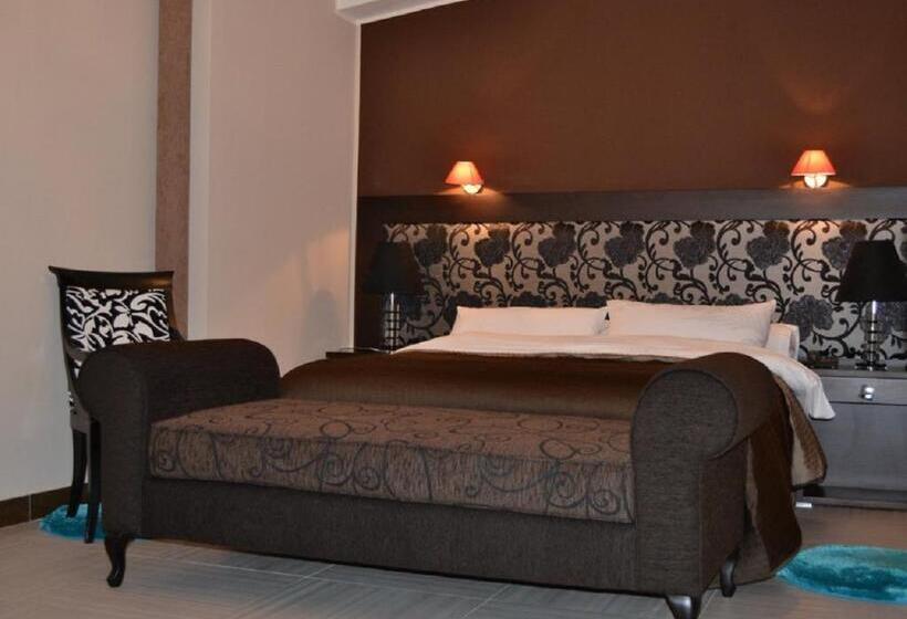 سوییت جونیور, Jardy Hôtel & Suites