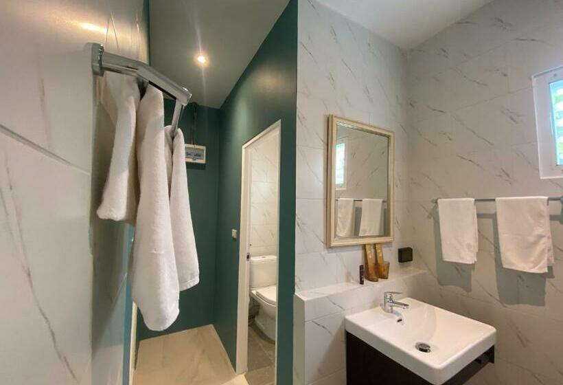 בקתה סטנדרטית עם נוף לים, Le Petit Saint Tropez