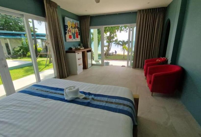 חדר דלוקס נוף לים, Le Petit Saint Tropez