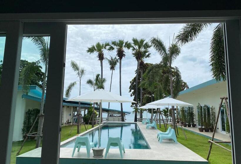 סוויטה משפחתית, Le Petit Saint Tropez