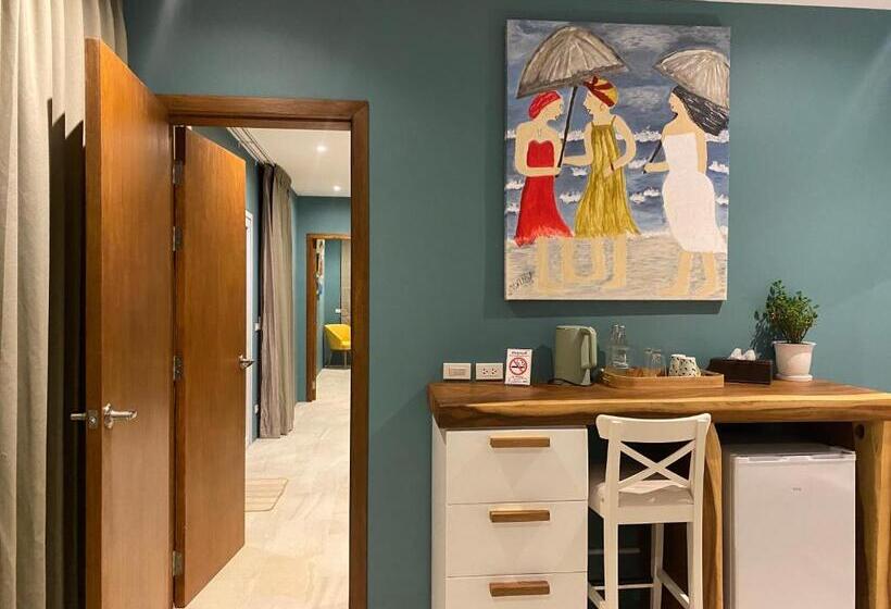 סוויטה משפחתית, Le Petit Saint Tropez