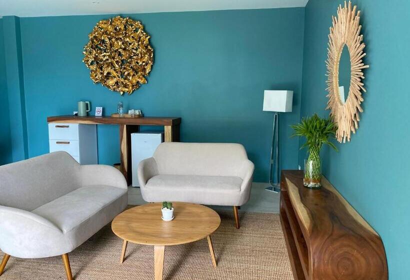 סוויטה משפחתית, Le Petit Saint Tropez