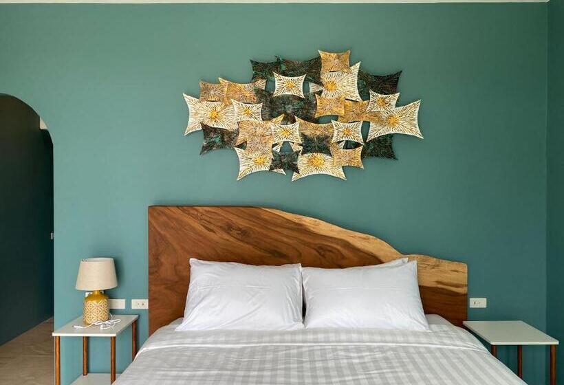 סוויטה משפחתית, Le Petit Saint Tropez