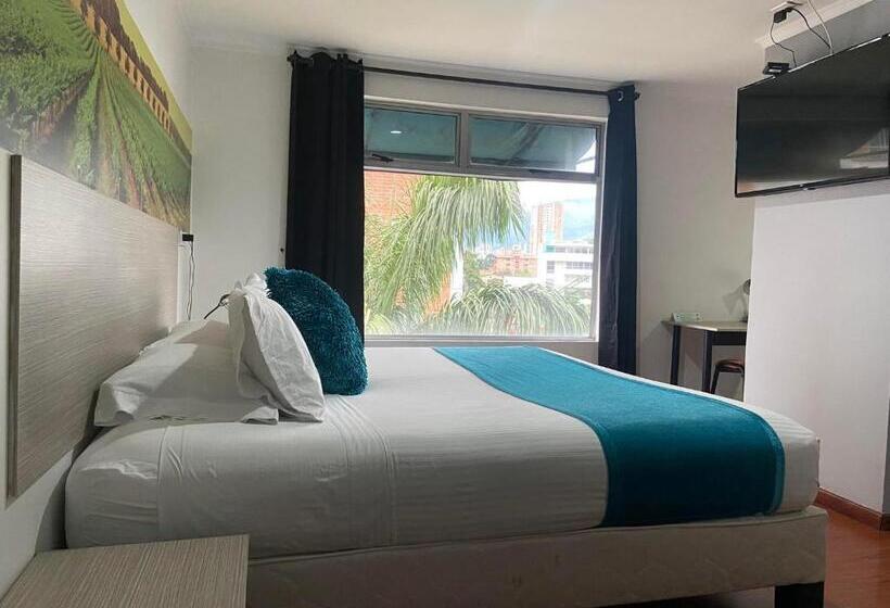 Полулюкс, Porton Sabaneta