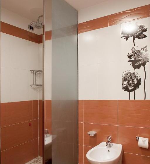 标准三人间, Residence Montelago