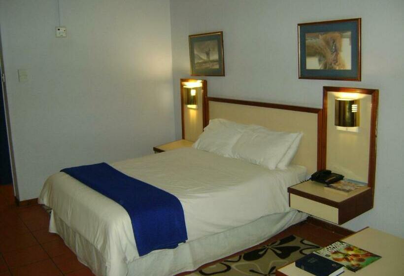 غرفة ديلوكس, Gaborone