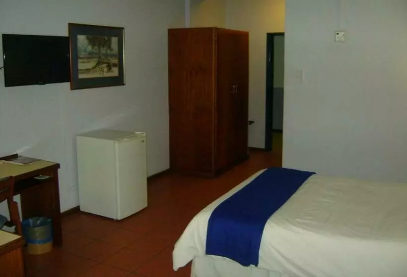 اتاق لوکس, Gaborone