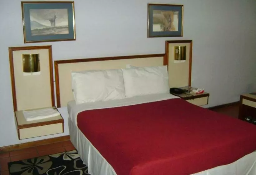 اتاق استاندارد, Gaborone