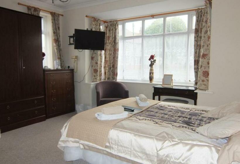 标准间, The Monsell