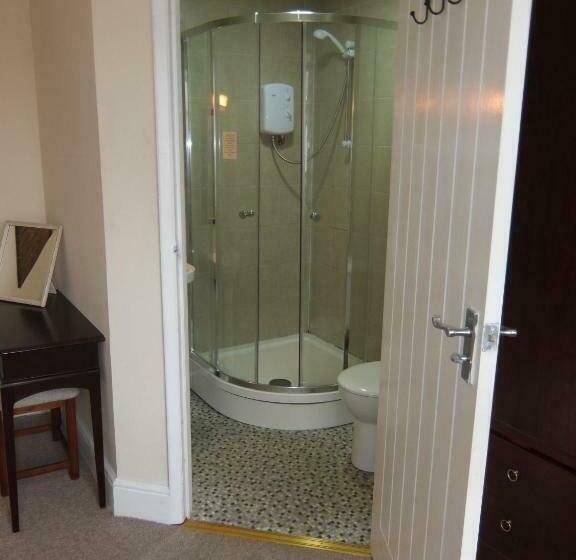 标准间, The Monsell