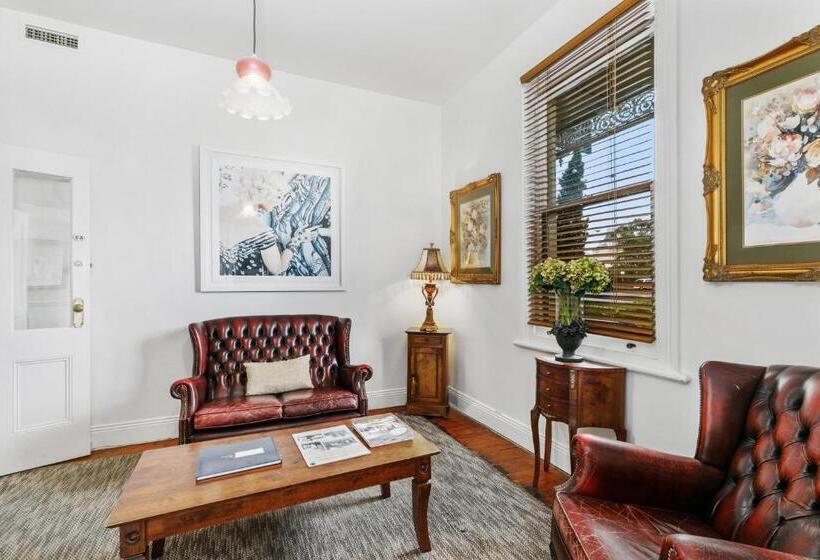 スーペリアー１ベッドルームビラ, Seaview House