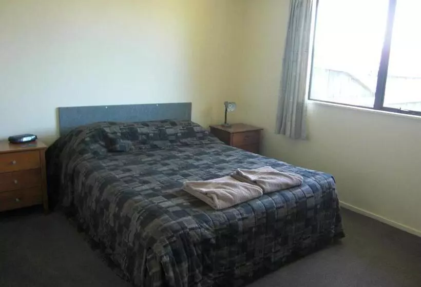 Huoneisto 3 Makuuhuonetta, Richmond Motel And Holiday Park
