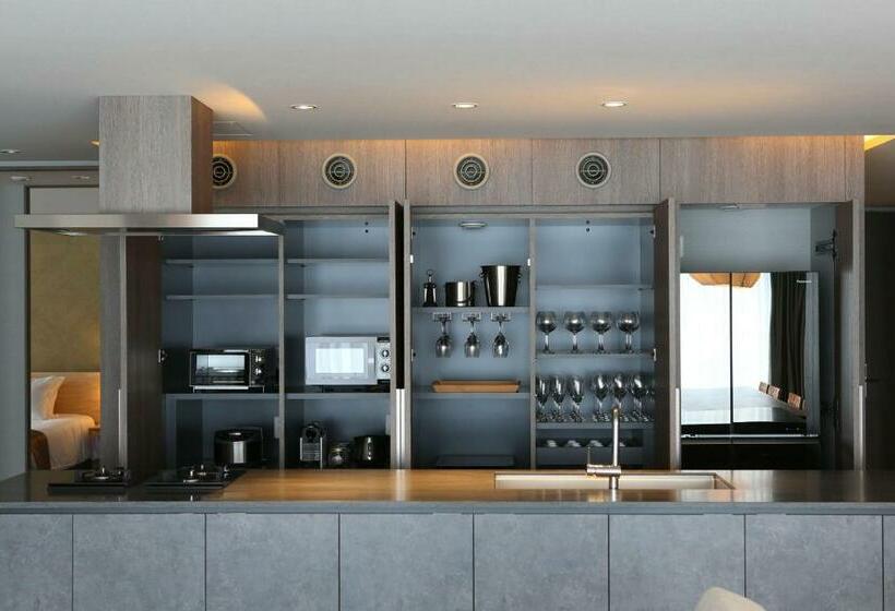 דירת שלושה חדרים, Aya Niseko