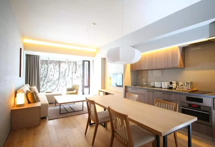 2 Bedroom Apartment with Views, Aya Niseko