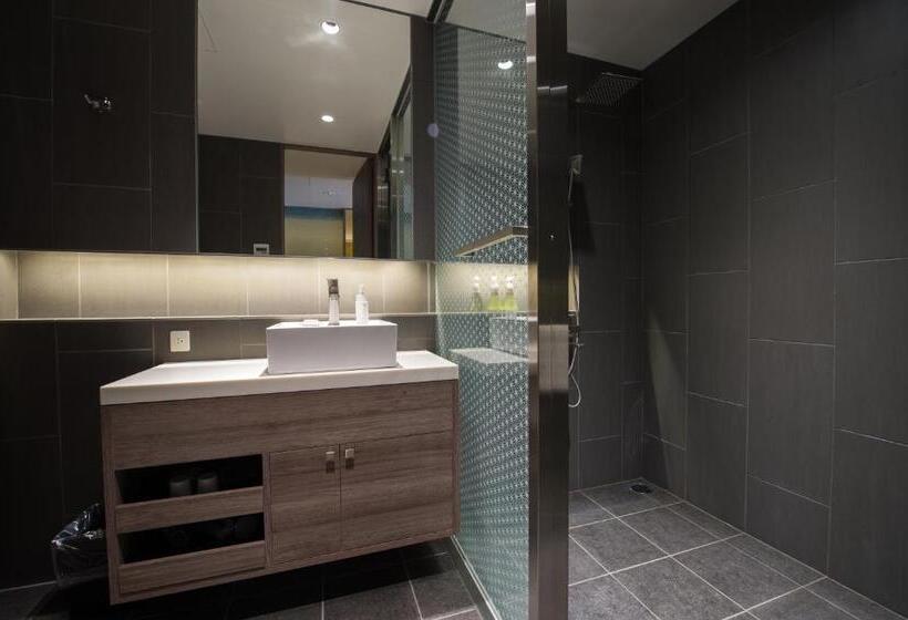 דירת שני חדרים, Aya Niseko