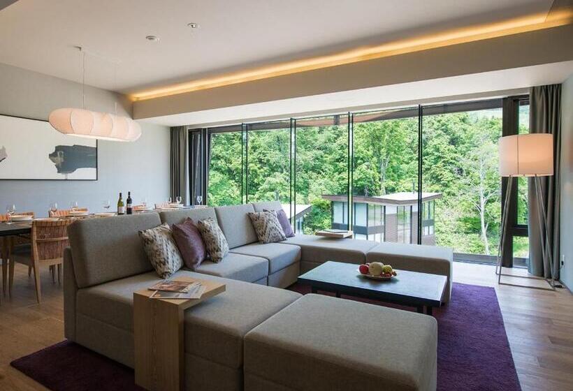 דירת שלושה חדרים, Aya Niseko